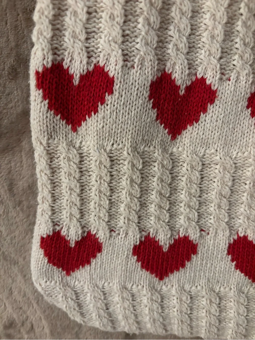 Women’s Cream Knit Heart Tote Bag with Red Hearts